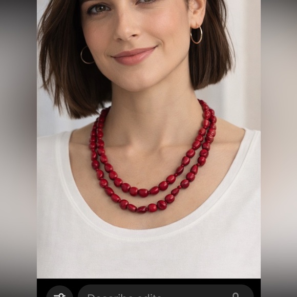 Jewelry - Elegant Red Beaded Necklace